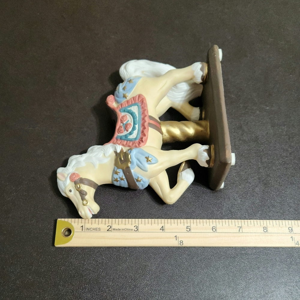 Partylite carousel pony candlestick holder - Picture 4 of 4